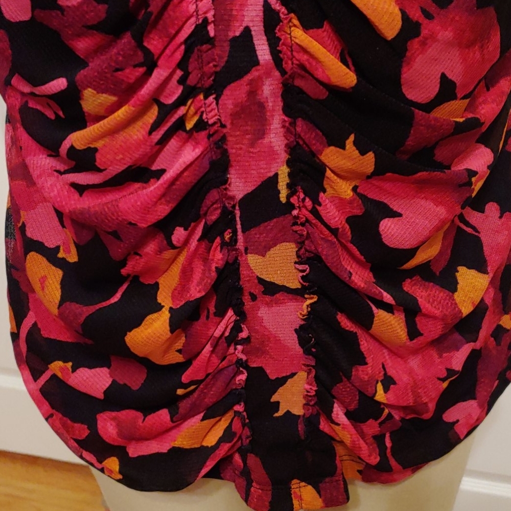 🕑🕛 212 Collection Top - Picture 5 of 11